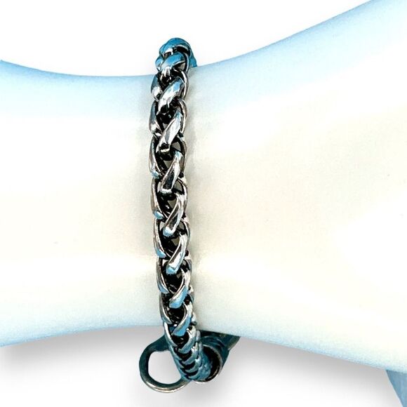 Premier Designs Silver Bracelet 8” Twisted Chain Link Toggle Clasp - Picture 5 of 7